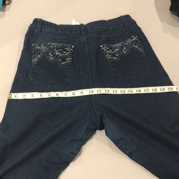 CLEO | Dark Wash 5 Pocket Slim Leg Jean SIZE 14 - Picture 4 of 16